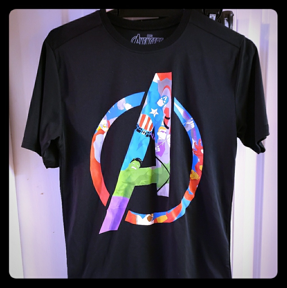 Boys Avenger/Marvel graphic tee